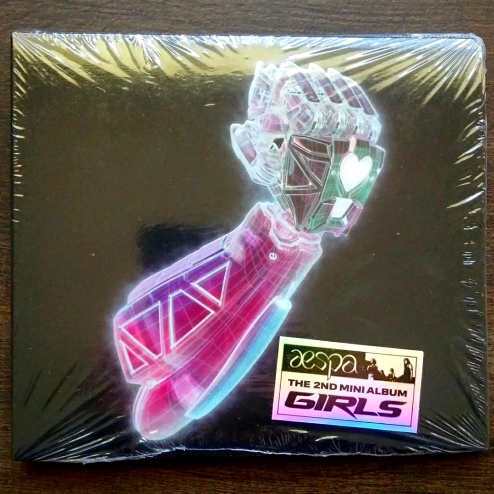 aespa "GIRLS" album | Karina version
